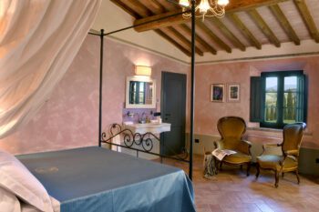 Villa Luminosa luxury Villa om Tuscany Close to the Sea town and wine. Panoramica views. 6 bedroom. Slepe 12. 7 bathrooms. Private pool