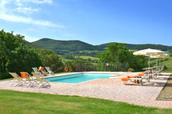 Villa Luminosa luxury Villa om Tuscany Close to the Sea town and wine. Panoramica views. 6 bedroom. Slepe 12. 7 bathrooms. Private pool