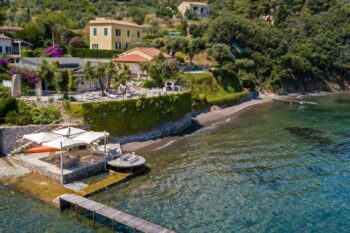 Villa Terraza sull’Elba.-Privat villa ved vannkanten i Toscana. Luksus. LaBellaVita La Bella Vita